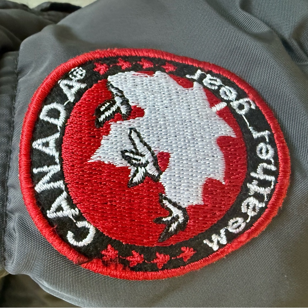 Canada Weather Gear Gray Puffer Jacket - Picture 4 of 8
